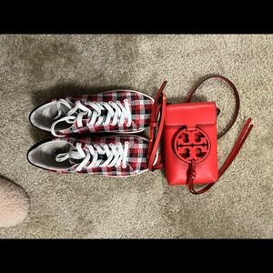 Tory Burch Plaid Sneakers w/matching Tory Burch Beach purse 🌶